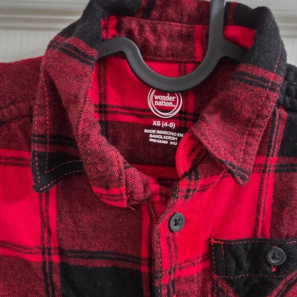 Wonder Nation Boys Buffalo Plaid Button-Up Shirt – Size XS (Pre-Loved) - Picture 2 of 3